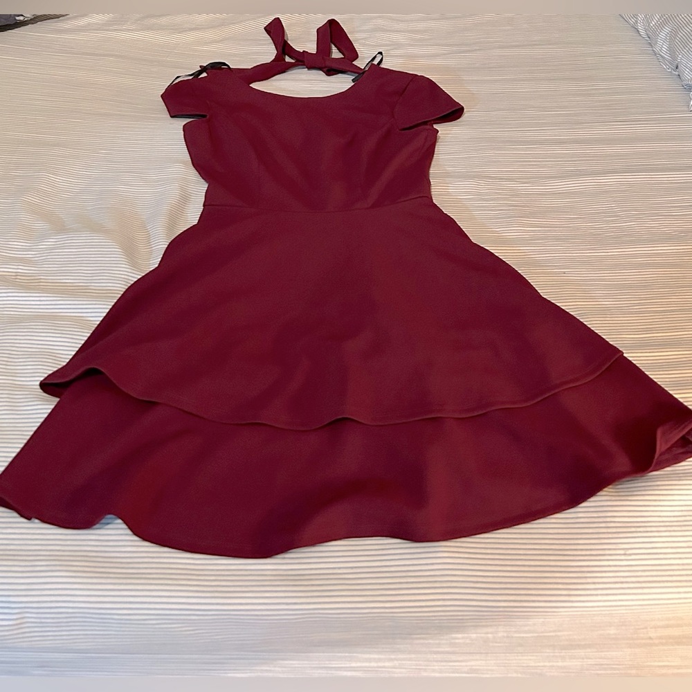 New, never used burgundy mini dress size 5/6 (small)